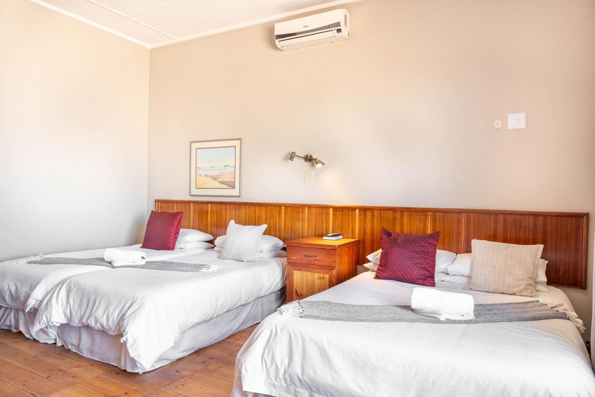 Karoo Country Inn Middelburg  Extérieur photo