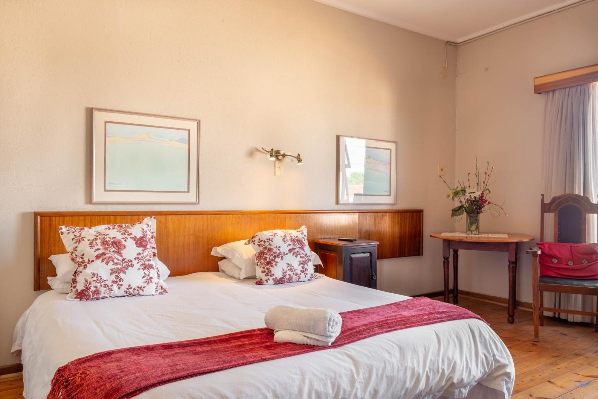 Karoo Country Inn Middelburg  Extérieur photo
