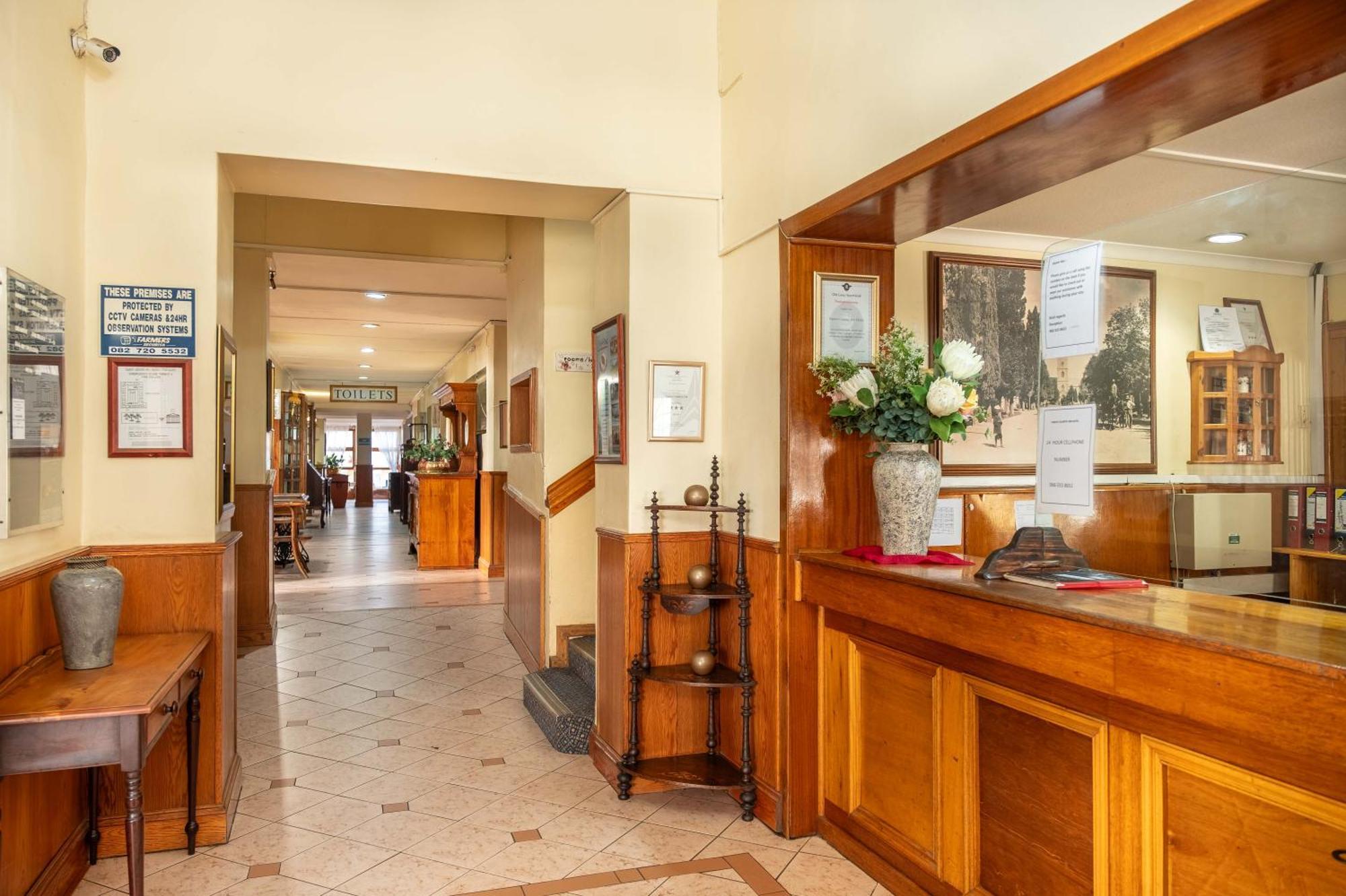 Karoo Country Inn Middelburg  Extérieur photo