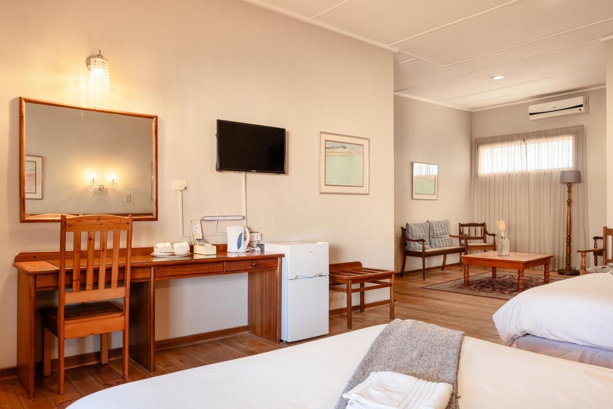 Karoo Country Inn Middelburg  Extérieur photo
