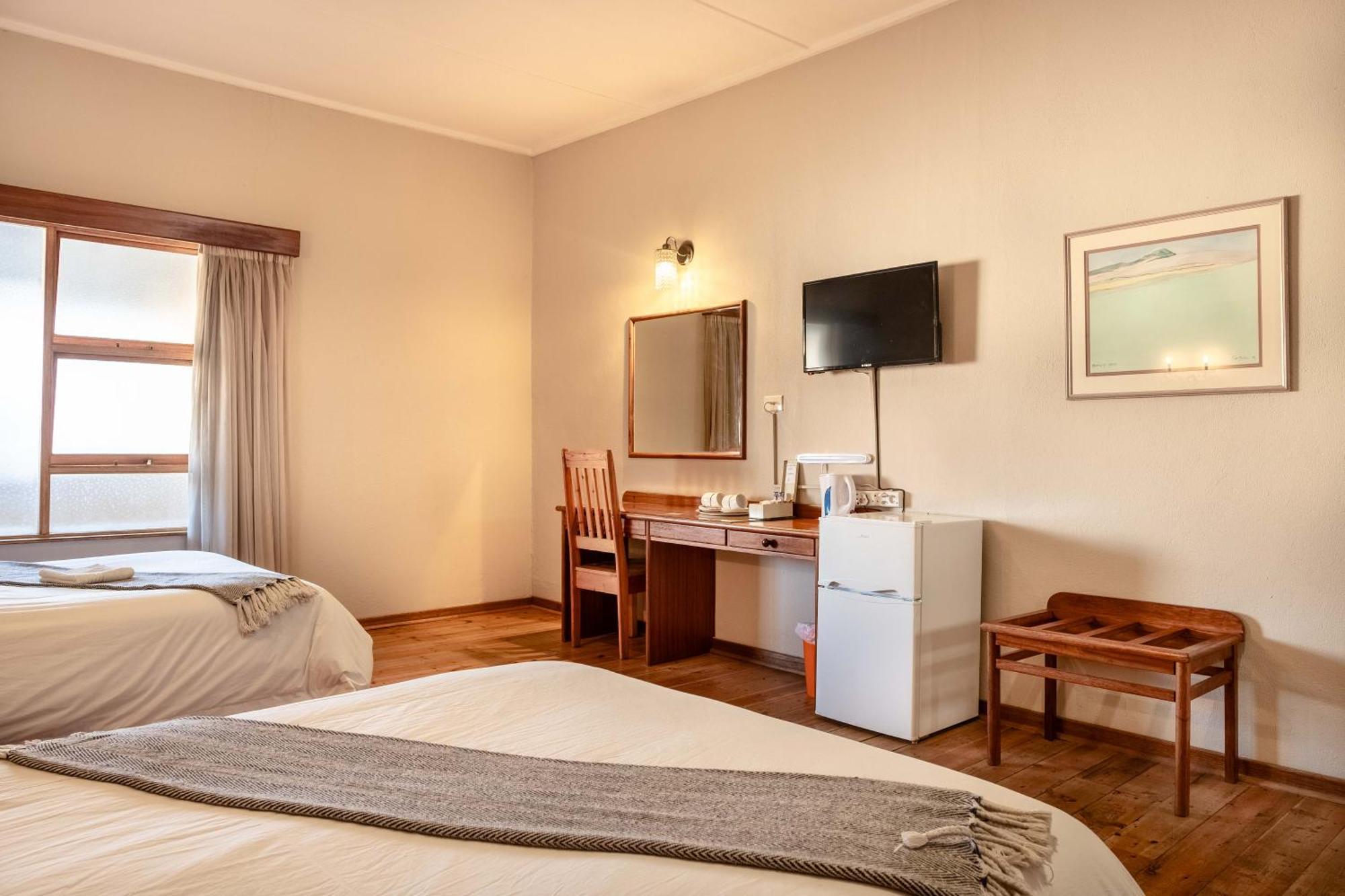 Karoo Country Inn Middelburg  Extérieur photo